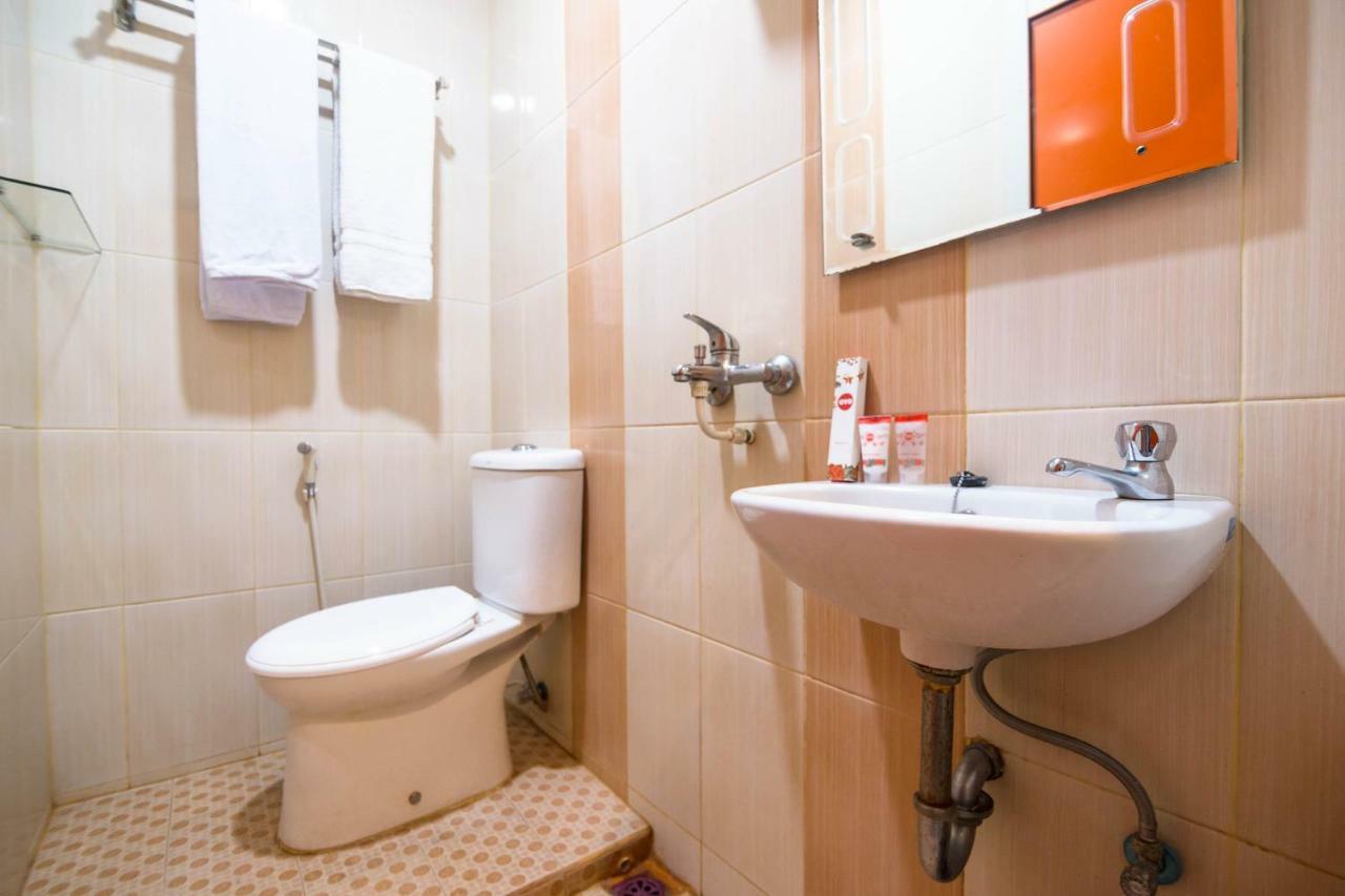 Sentosa Guest House Pontianak Kültér fotó